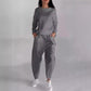 Costum sport casual pentru femei cu mai multe buzunare