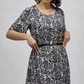 Rochie maxi elegantă imprimată cu curea