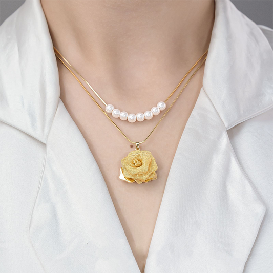 💕 Nouă colecție! 💕 Colier dublu stratificat cu trandafir 3D și perle (Set 2 piese)