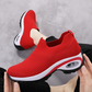 Le poți încălța într-o clipă datorită gulerului elastic tip șosetă – adidași cu talpă groasă, respirabili. Livrare la livrare! 👟